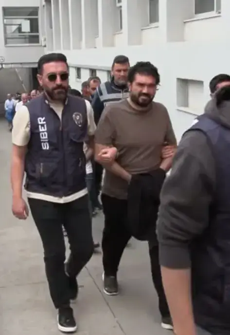 RASİM OZAN KÜTAHYALI VE 154 KİŞİ ADLİYEYE SEVK EDİLDİ.