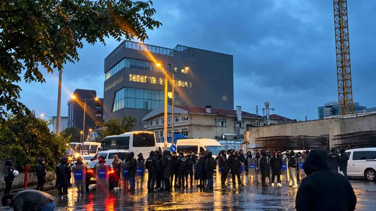 SON DAKİKA: Halk TV’ye Kayyum Atandı, Yayınlar Durduruldu