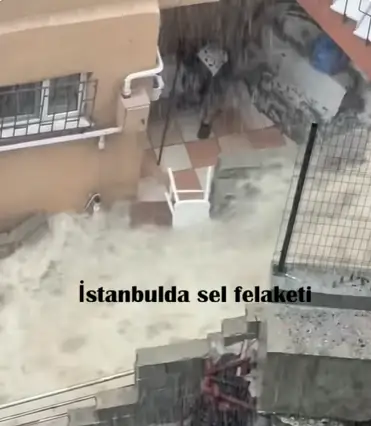 İstanbul ve çevre illerde etkili olan şiddetli sağanak yağış,3 kişi hayatını kaybetti
