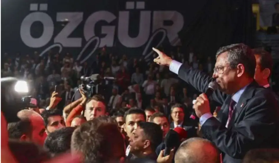 CHP 8. GENEL BAŞKANI ÖZGÜR ÖZEL OLDU.