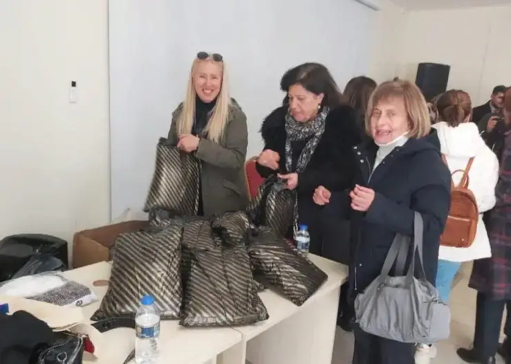 Mimoza Kadınları Derneği depremzede kadınların yanında olmaya devam ediyor