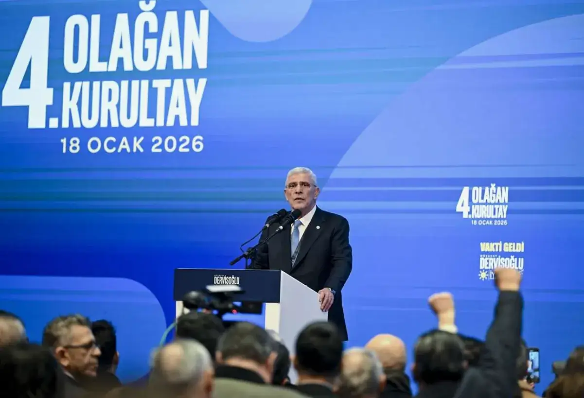 Müsavat Dervişoğlu yeniden İyi Parti Genel Başkan'ı  oldu.