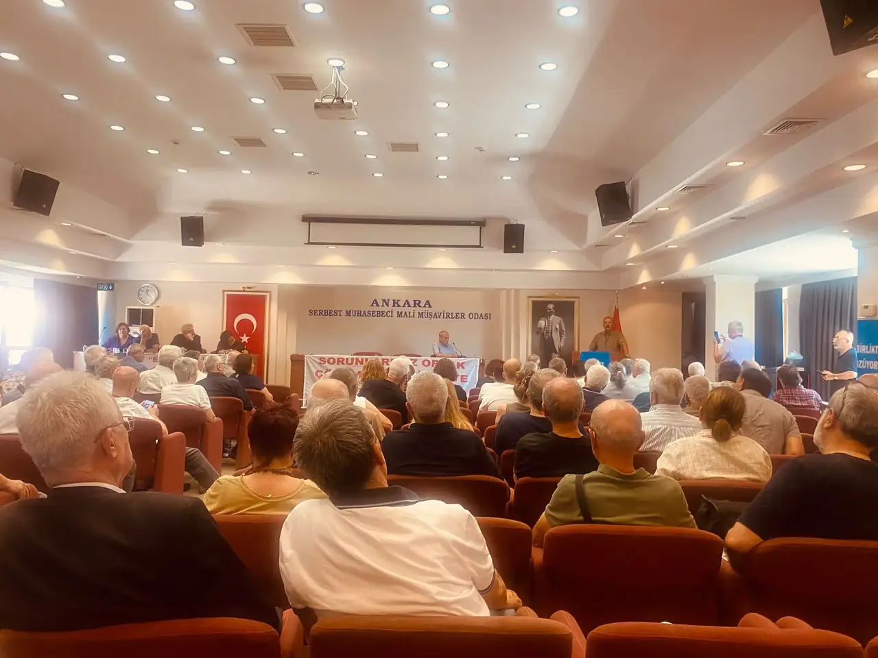 EMEKLİLERİN ORTAK GELECEĞİ ÇALIŞTAYI