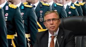 Mansur Yavaş, TSK'dan atılan 4 teğmeni belediyede işe almış.